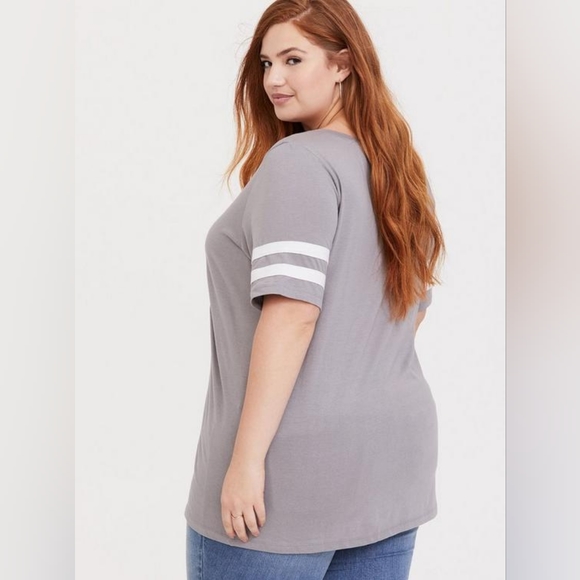 Disney Mickey Mouse VINTAGE Football Grey Top PLUS SIZE 0 TORRID SPORT sleep new - Picture 9 of 9